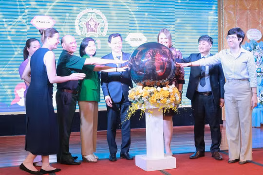 Khai trương Tổng đài 111 hỗ trợ nạn nhân mua bán người