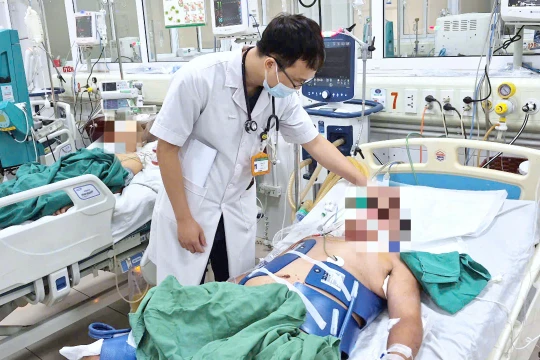 Sửa bồn nước trên tầng thượng, người đàn ông nguy kịch vì điện giật