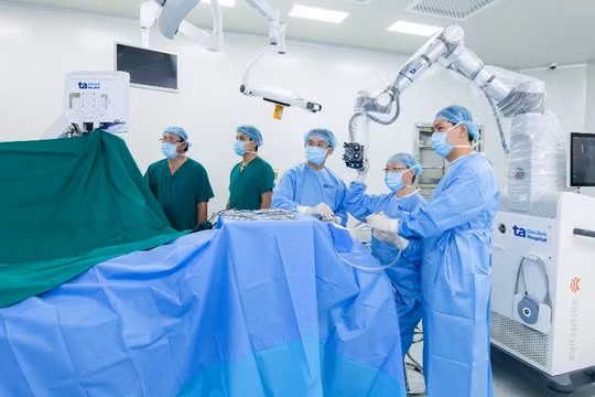 Cần tháo gỡ điểm nghẽn chính sách để khai thông phát triển y tế tư nhân Việt Nam