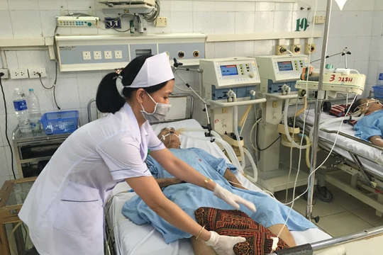 Giá dịch vụ khám, chữa bệnh theo yêu cầu ở các bệnh viện công sẽ theo quy định thống nhất