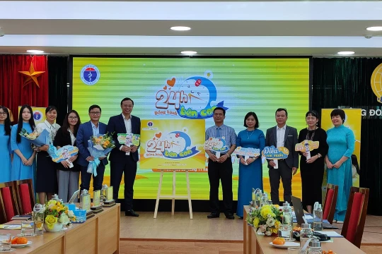 Khởi động chiến dịch truyền thông “24 giờ bên con” nhằm truyền tải thông điệp “Hãy luôn sẵn sàng đồng hành cùng con trong hành trình lớn khôn”