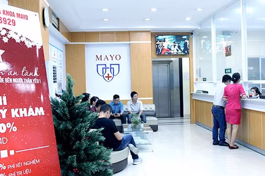Phòng khám Đa khoa Mayo bi tố vẫn hoạt động sau khi bị tước giấy phép