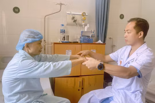 Ứng dụng AI phẫu thuật thức tỉnh điều trị dứt điểm Parkinson cho bệnh nhân