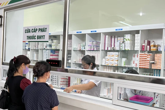 Vấn đề thiếu thuốc và vướng mắc trong mua sắm đấu thầu trong y tế lại được đưa lên bàn nghị sự