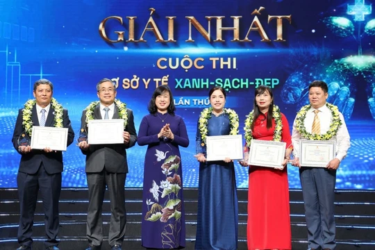 Vinh danh 20 cơ sở y tế có không gian xanh, sạch, chữa lành