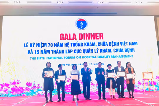 6 đơn vị được nhận giải Nhất poster đề án cải tiến chất lượng bệnh viện