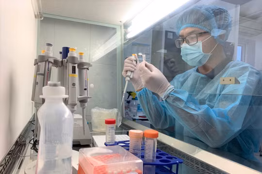 Xét nghiệm SARS-CoV-2 tại Trường Đại học Y Hà Nội