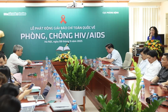 Phát động Giải báo chí toàn quốc về HIV/AIDS: Đồng hành cùng mục tiêu chấm dứt dịch bệnh