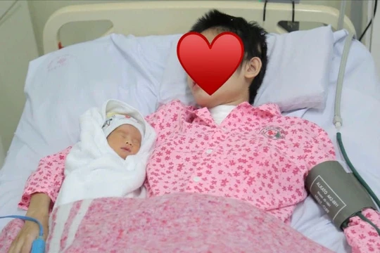 Vượt qua "cửa tử" sau tai nạn giao thông nghiêm trọng, thai phụ sinh con khoẻ mạnh