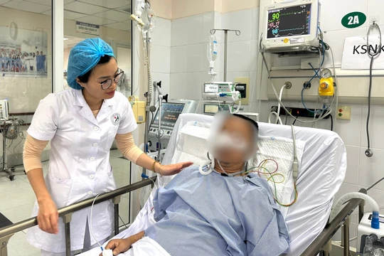 Vụ 2 người tử vong do ngộ độc: Bệnh nhân điều trị ở Bệnh viện Đa khoa Đức Giang tiến triển tốt