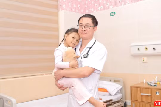 Hành trình giành lại sự sống cho cô bé ở Tây Nguyên