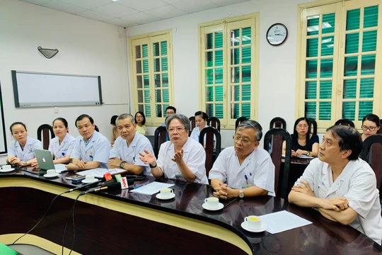 Các chuyên gia trực tiếp tham gia và tổ chức các ca ghép tạng tại BVHN Việt Đức