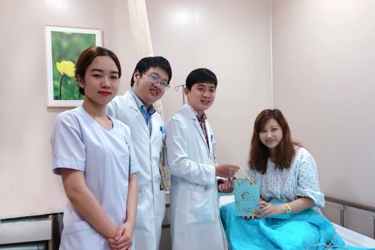  Chị C.J.Yu sau khi được cấp cứu và điều trị tại Bệnh viện Mỹ Đức Phú Nhuận đã hồi phục và ổn định sức khoẻ