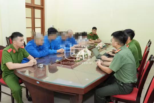 Vụ tung tin giả cô gái ở Samsung Thái Nguyên lây HIV: Bắt tạm giam 4 đối tượng