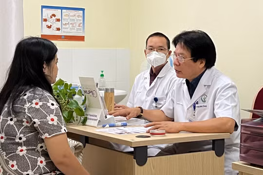 Bệnh viện Bạch Mai và Việt Đức đã hoạt động bình thường trở lại sau khi Chính phủ có các văn bản tháo gỡ khó khăn cho ngành y tế