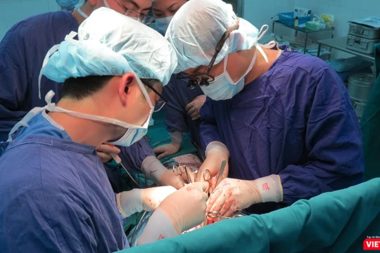 Một ca phẫu thuật ở Bệnh viện Việt Đức