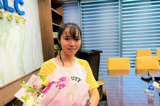 Cô học trò nghèo Trịnh Thị Phúc đã trở thành tân sinh viên ĐH Dược Hà Nội 