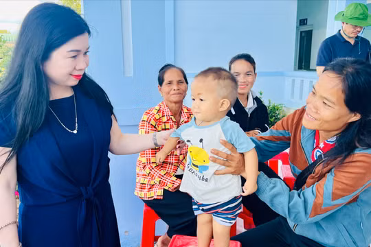 Y tế cơ sở ở Quảng Trị thay đổi diện mạo, người dân được chăm sóc sức khỏe tốt hơn