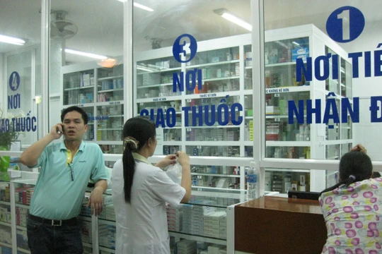 Đấu thầu thuốc thành công sẽ giúp các bệnh viện hạ nhiệt "cơn sốt" thiếu thuốc điều trị