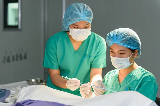 Khi phụ nữ độc thân được quyền làm mẹ nhờ IVF