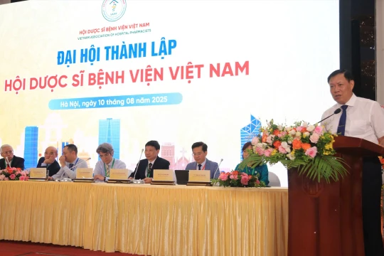 Ra mắt Hội Dược sĩ Bệnh viện Việt Nam