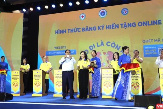 Thủ tướng Phạm Minh Chính đăng ký hiến tạng, kêu gọi người dân hiến tạng cứu người