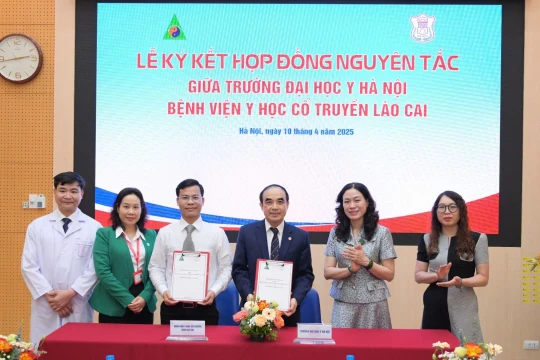 Trường Đại học Y Hà Nội ký hợp tác với 13 bệnh viện đào tạo nhân lực chất lượng cao