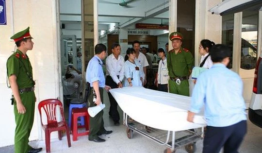Lực lượng công an phối hợp đảm bảo an ninh bệnh viện