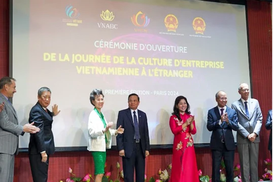 Lần đầu tiên tổ chức Ngày Văn hoá doanh nghiệp Việt Nam ở nước ngoài tại Pháp