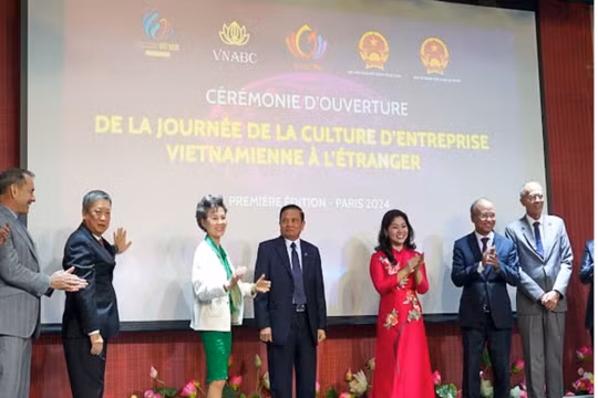 Lần đầu tiên tổ chức Ngày Văn hoá doanh nghiệp Việt Nam ở nước ngoài tại Pháp