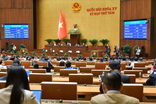 Quốc hội thống nhất cấm thuốc lá điện tử, thuốc lá nung nóng