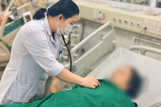 Cụ bà 78 tuổi nguy kịch do uống nước củ ấu tẩu