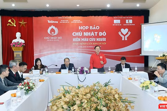 Họp báo về chương trình hiến máu nhân đạo Chủ nhật Đỏ