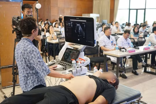 Đề xuất sáp nhập Bệnh viện E vào Bệnh viện Bạch Mai