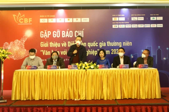 Ông Hồ Anh Tuấn – Chủ tịch Hiệp hội phát triển Văn hoá doanh nghiệp Việt Nam, Trưởng Ban Tổ chức 248 -chủ trì họp báo