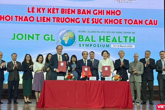 Trường Đại học Y Hà Nội và Viện Sức khỏe Toàn cầu (Singapore) ký hợp tác khoa học