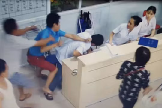 Bộ Y tế yêu cầu các bệnh viện tăng cường bảo vệ ATTT và chú trọng quy tắc ứng xử cho nhân viên y tế