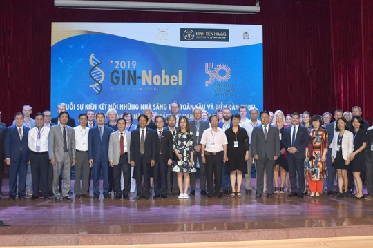 Các đại biểu tham dự Diễn đàn GIN-Nobel 2019