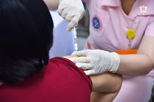 Lo bị rối loạn đông máu do từng tiêm vaccine COVID-19 là không có cơ sở