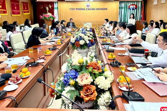 Cục Phòng, chống HIV/AIDS (Bộ Y tế) cùng các tổ chức quốc tế cung cấp thông tin cho báo chí về tình hình HIV ở Việt Nam năm 2023