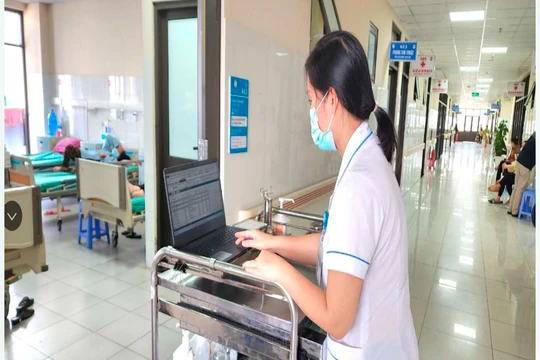 Các bệnh viện nói gì về việc chỉ có hơn 20% cơ sở y tế áp dụng bệnh án điện tử