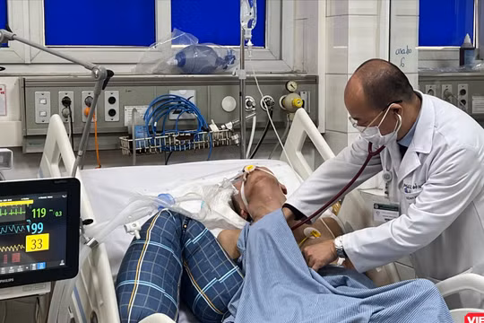 Bệnh nhân cúm nhập viện gia tăng, nhiều người phải thở máy