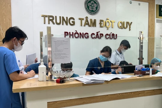 Cảnh báo dị dạng mạch máu não ở người trẻ: Nguy cơ tử vong cao, di chứng nặng nề