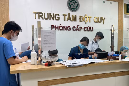 Cảnh báo dị dạng mạch máu não ở người trẻ: Nguy cơ tử vong cao, di chứng nặng nề