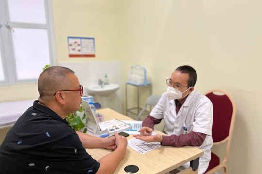 Các cơ sở y tế cần khuyến khích người dân sử dụng căn cước công dân gắn chíp trong KCB.