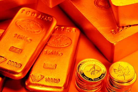 Giá vàng hôm nay 15/12: Tụt nhẹ, chưa thấy ngưỡng 1.850 USD