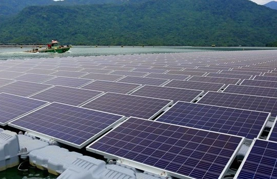 Lý do BIM, Trung Nam và hàng loạt tập đoàn đổ xô làm điện mặt trời: Lãi ngay vài trăm tỷ mỗi năm chỉ sau ít tháng khởi công xây dựng