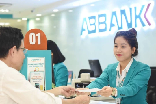 ABBank chào sàn UPCoM với giá tham chiếu 15.000 đồng/cp (Nguồn: ABBank)