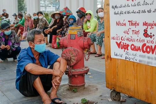 Chính phủ nên ưu tiên hỗ trợ ai trong Covid-19?