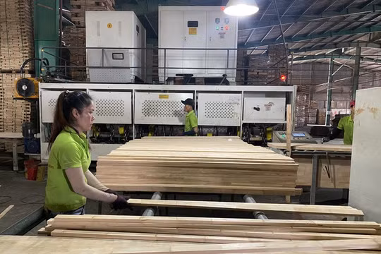 Bộ NN&PTNT nhận định, xuất khẩu gỗ năm 2020 có thể cán đích 13 tỷ USD
